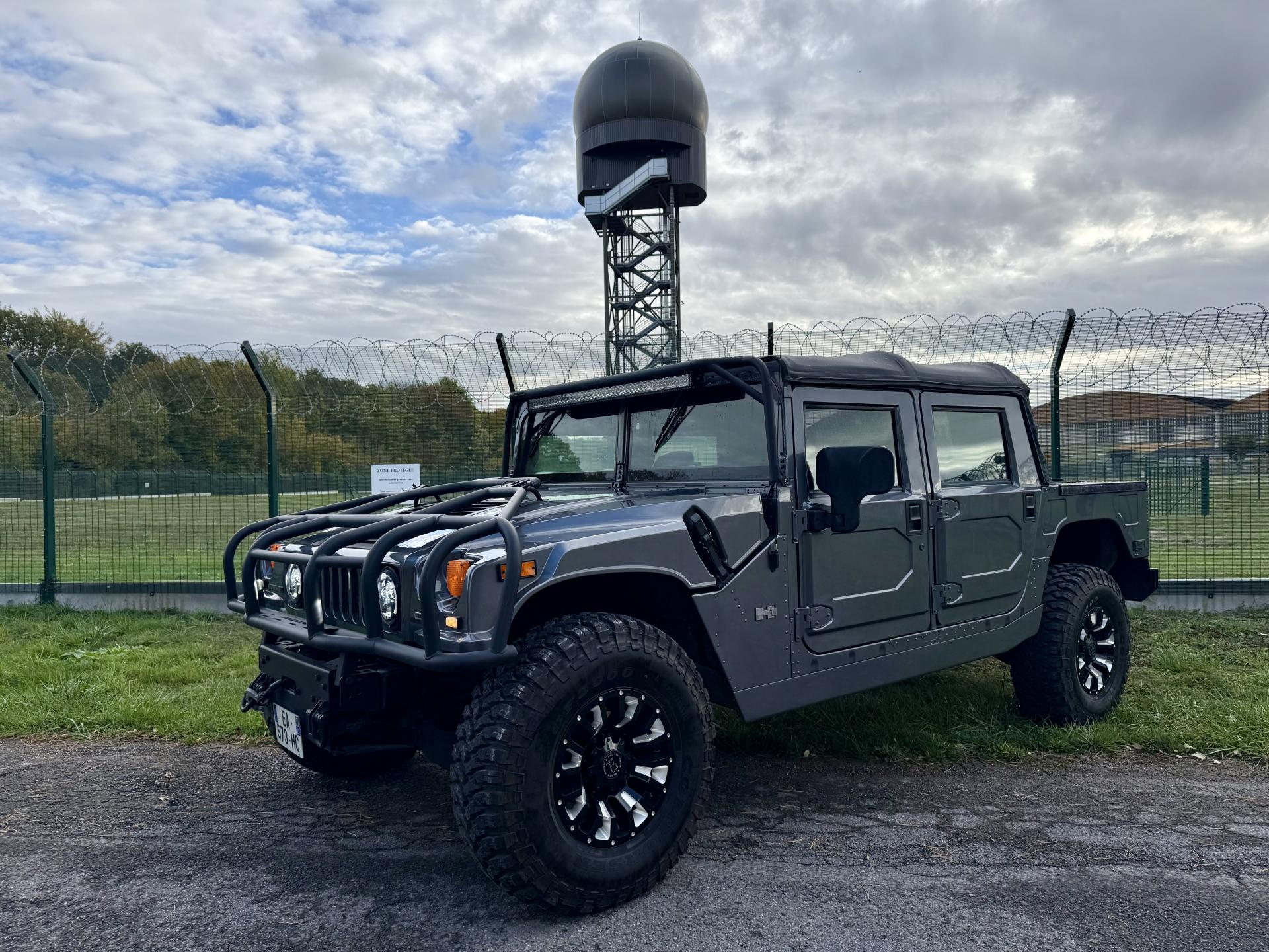 HUMMER H1