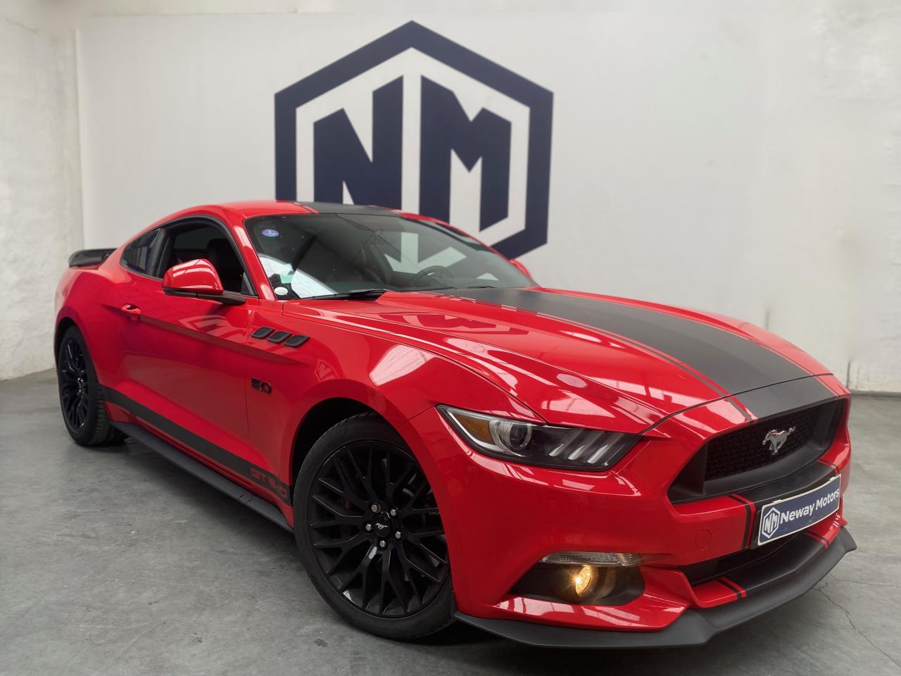 FORD MUSTANG