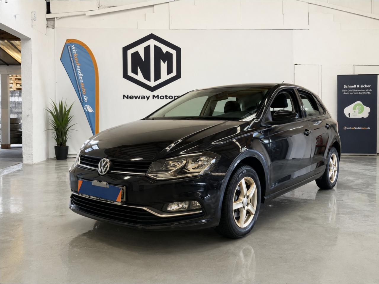 VOLKSWAGEN POLO