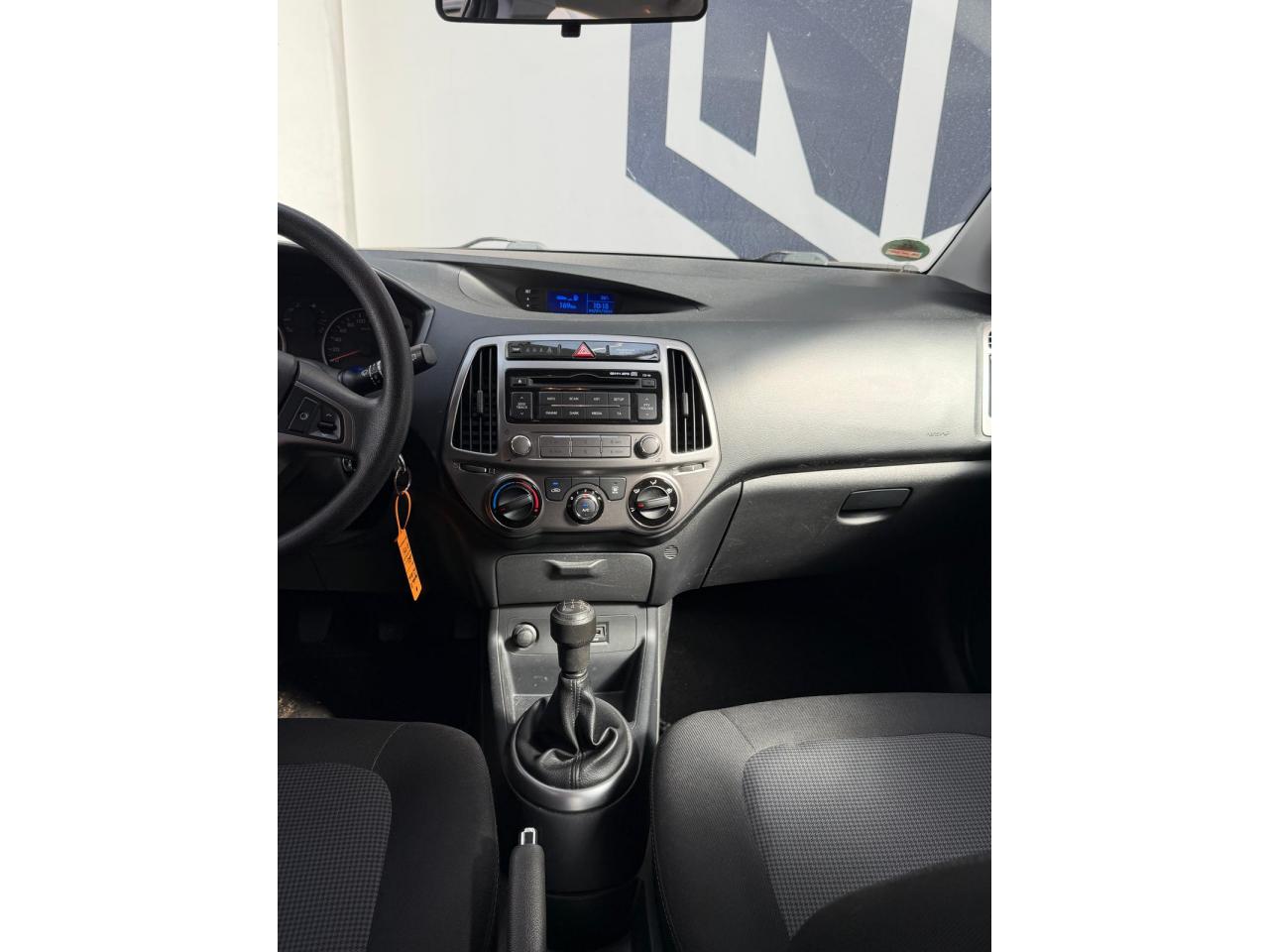 HYUNDAI i20 1.4 16V BERLINE Pack Edition PHASE 1