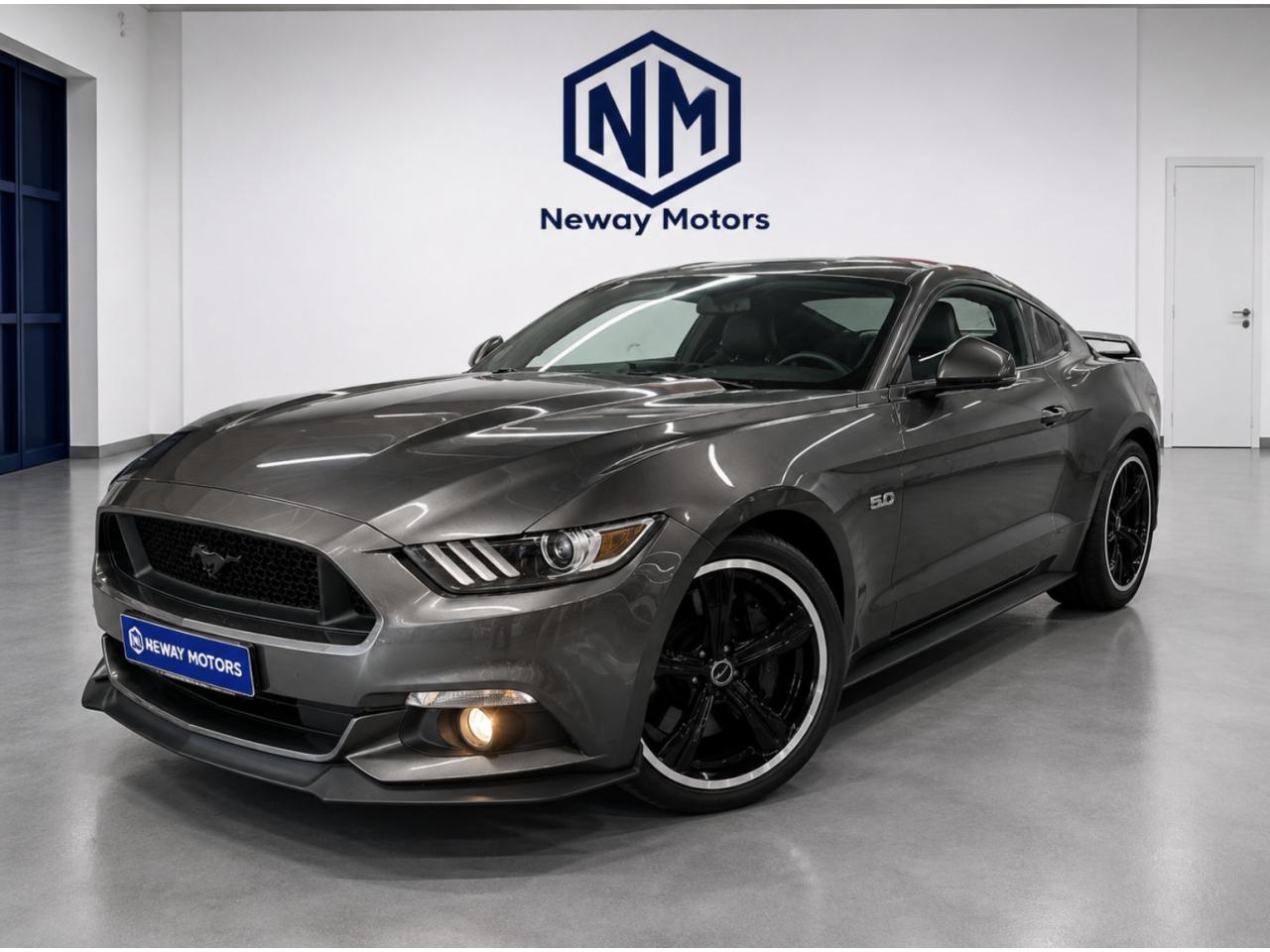 FORD MUSTANG