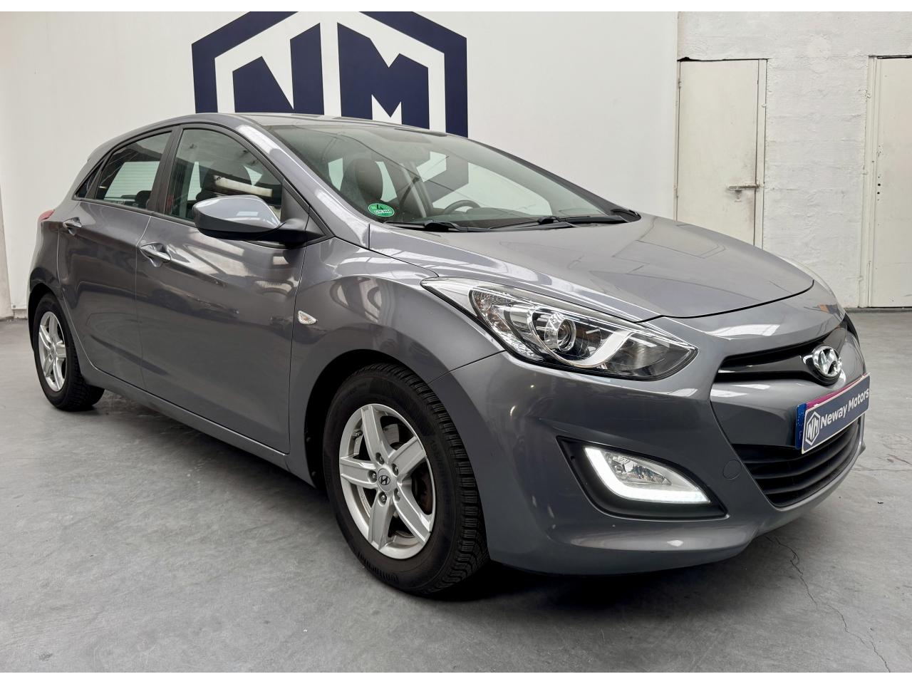 HYUNDAI i30 1.4i - 100ch 2014  FIFA World Cup Edition. PHASE 2