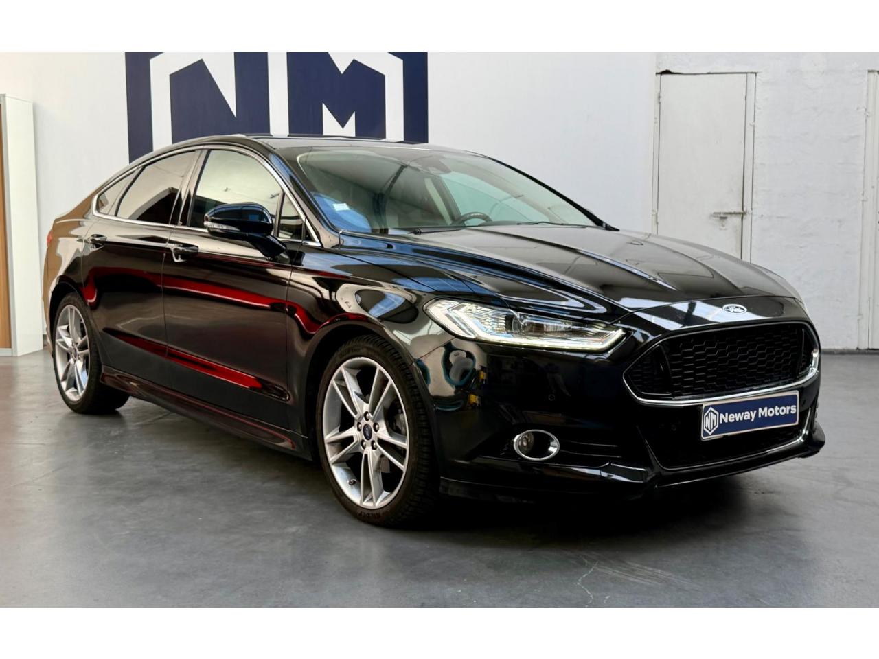 FORD MONDEO 2.0 TDCi bi-turbo - 210 - BV PowerShift  2014 BERLINE Titanium PHASE 1