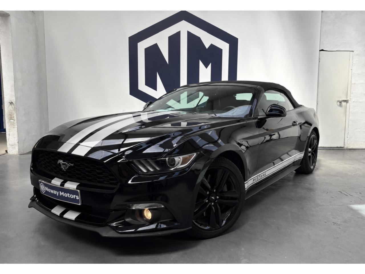FORD MUSTANG