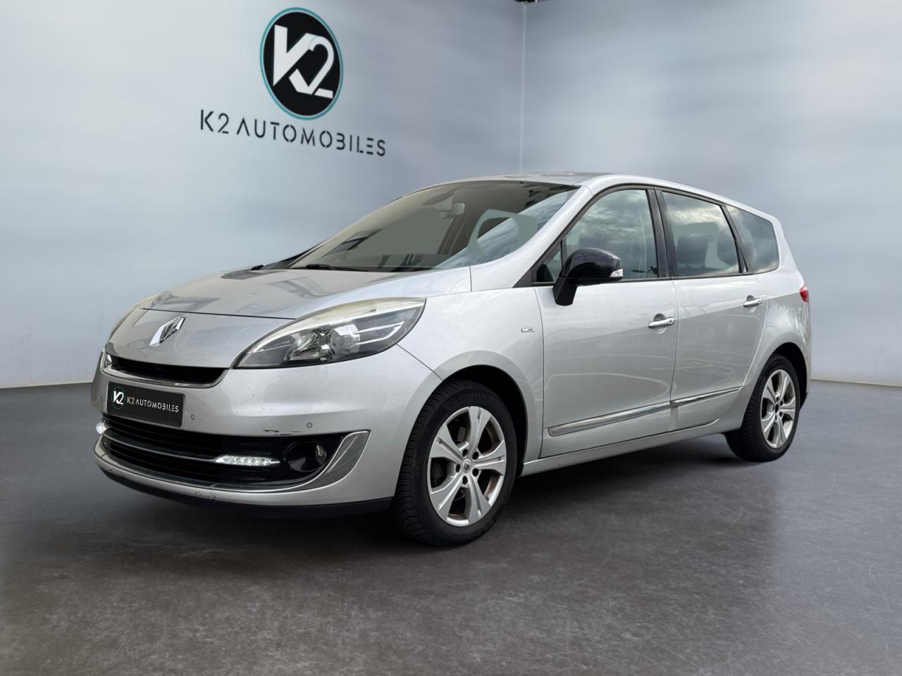 RENAULT GRAND SCENIC III (2) 1.5 dCi 110ch 7pl Bose Edition