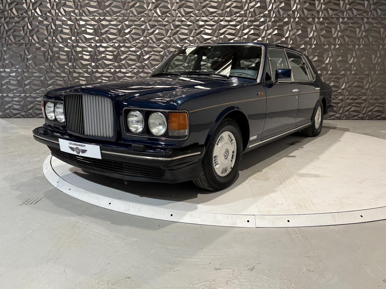 BENTLEY BROOKLANDS