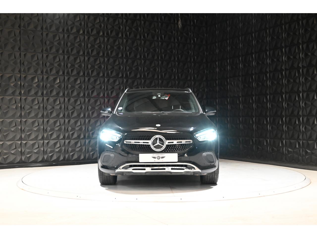 MERCEDES GLA