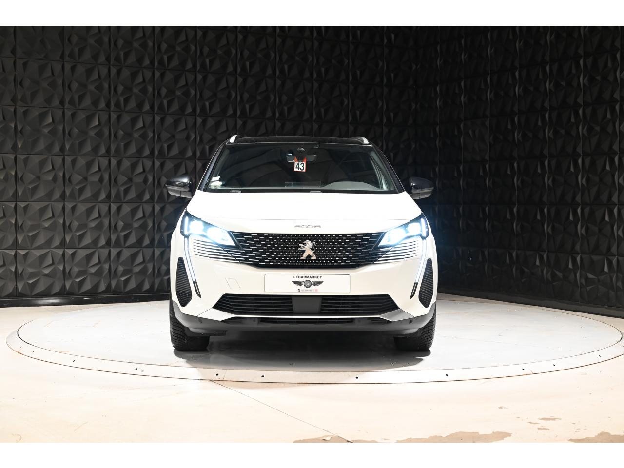 PEUGEOT 5008