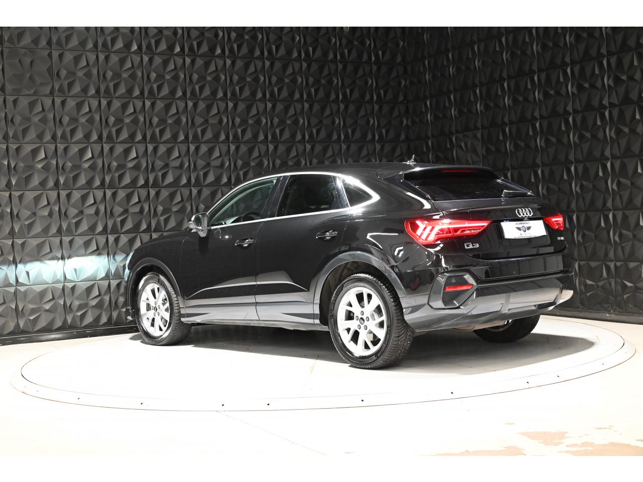 AUDI Q3 Sportback 2.0 35 TDI - 150 - BV S-tronic  SPORTBACK 2019 Business Line — photo 4
