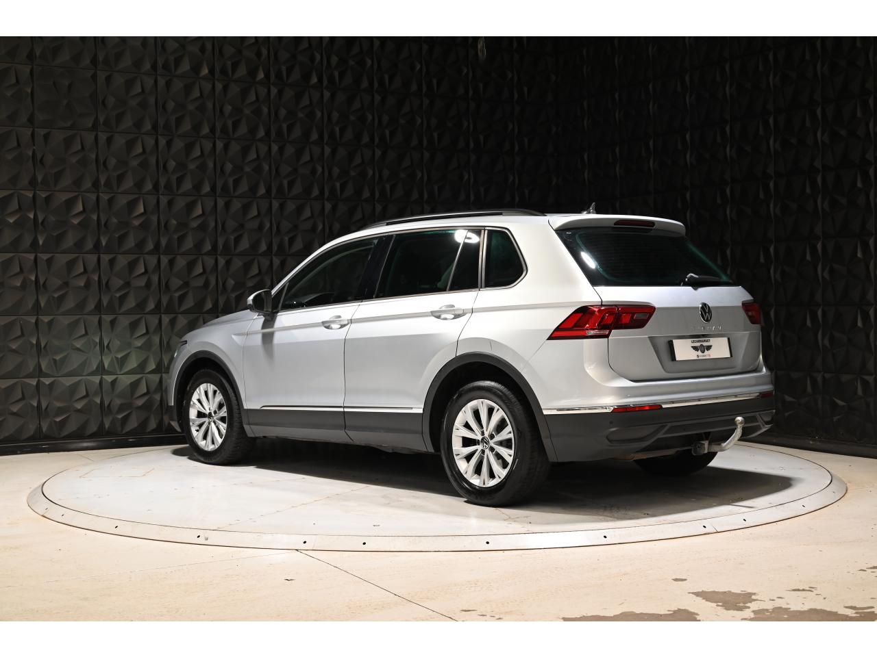 VOLKSWAGEN TIGUAN 2.0 16V TDI BlueMotion - 150 - BV DSG 7 2016 Life Business PHASE 2 — photo 4