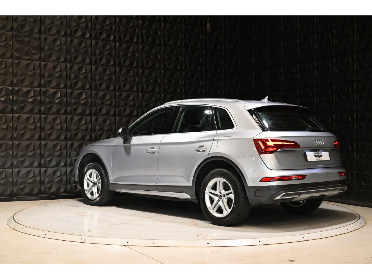AUDI Q5 Quattro 2.0 50 TFSI e - 299 - BV S-Tronic 2017 Business Executive PHASE 2 — photo 4