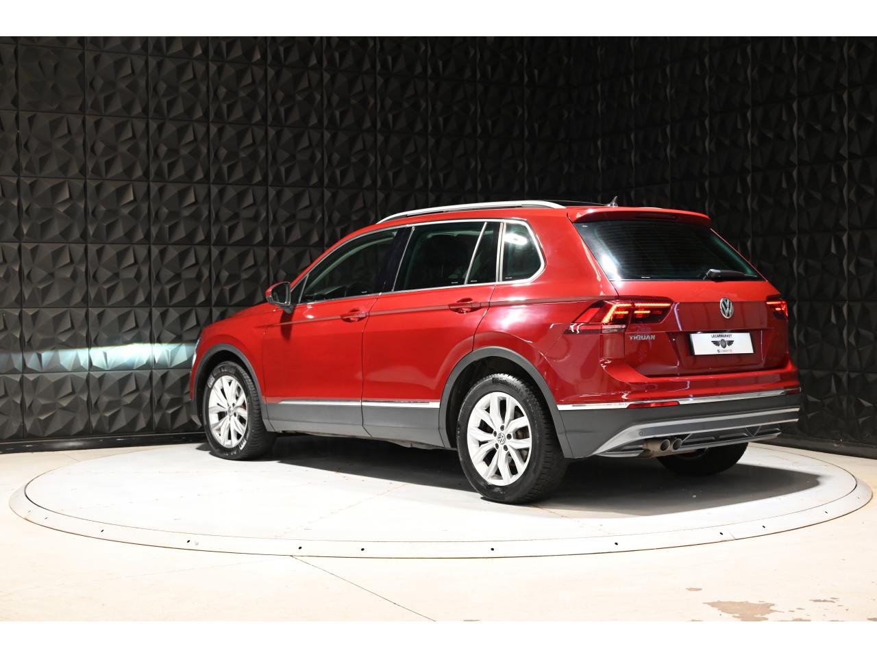 VOLKSWAGEN TIGUAN 2.0 16V TDI BlueMotion - 150 2016 Carat PHASE 1 — photo 4