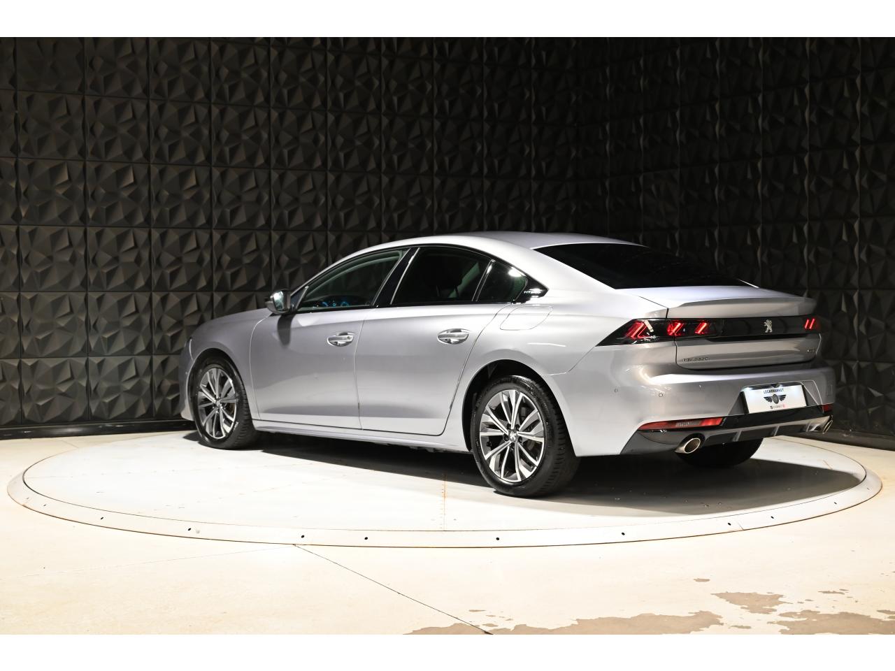 PEUGEOT 508 Hybrid - 225 - BV e-EAT8 II BERLINE Allure Pack PHASE 1 — photo 4