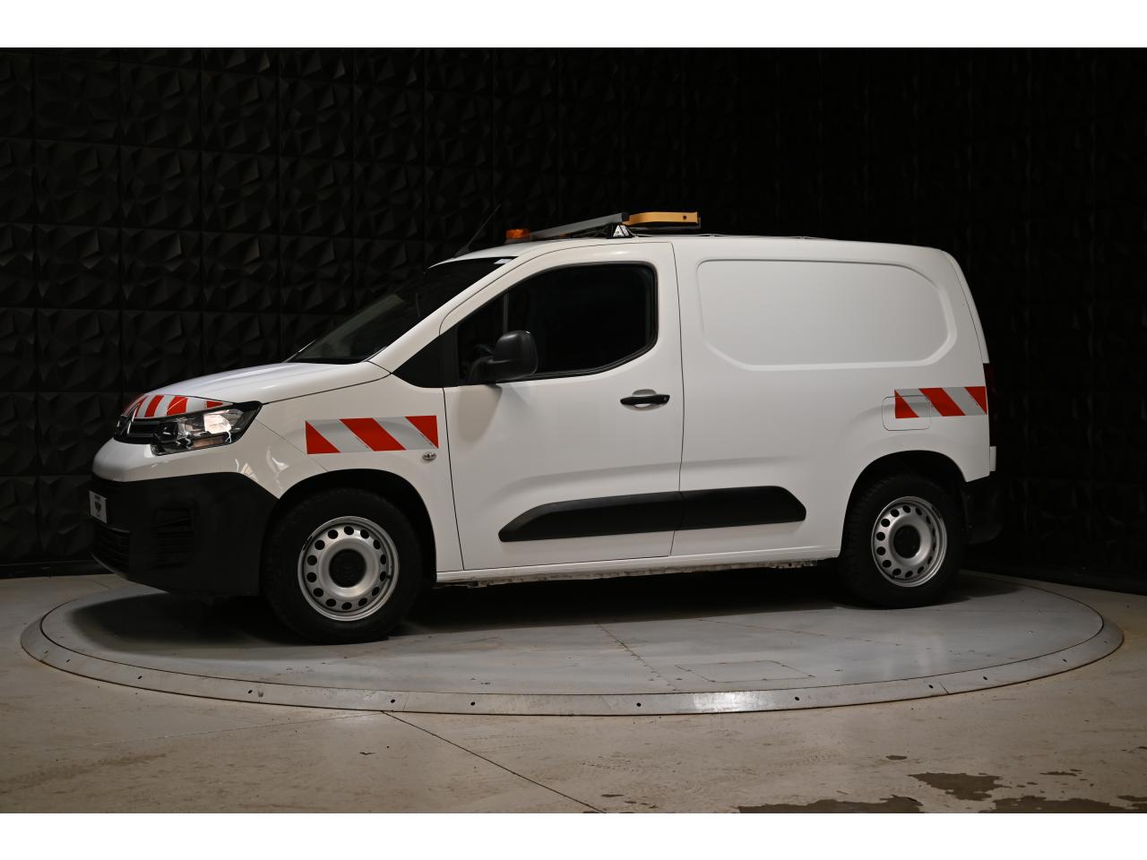 CITROEN BERLINGO 1.2 PURETECH S&S - 100 III FOURGON Fourgon M Worker 1000 kg PHASE 1 — photo 3