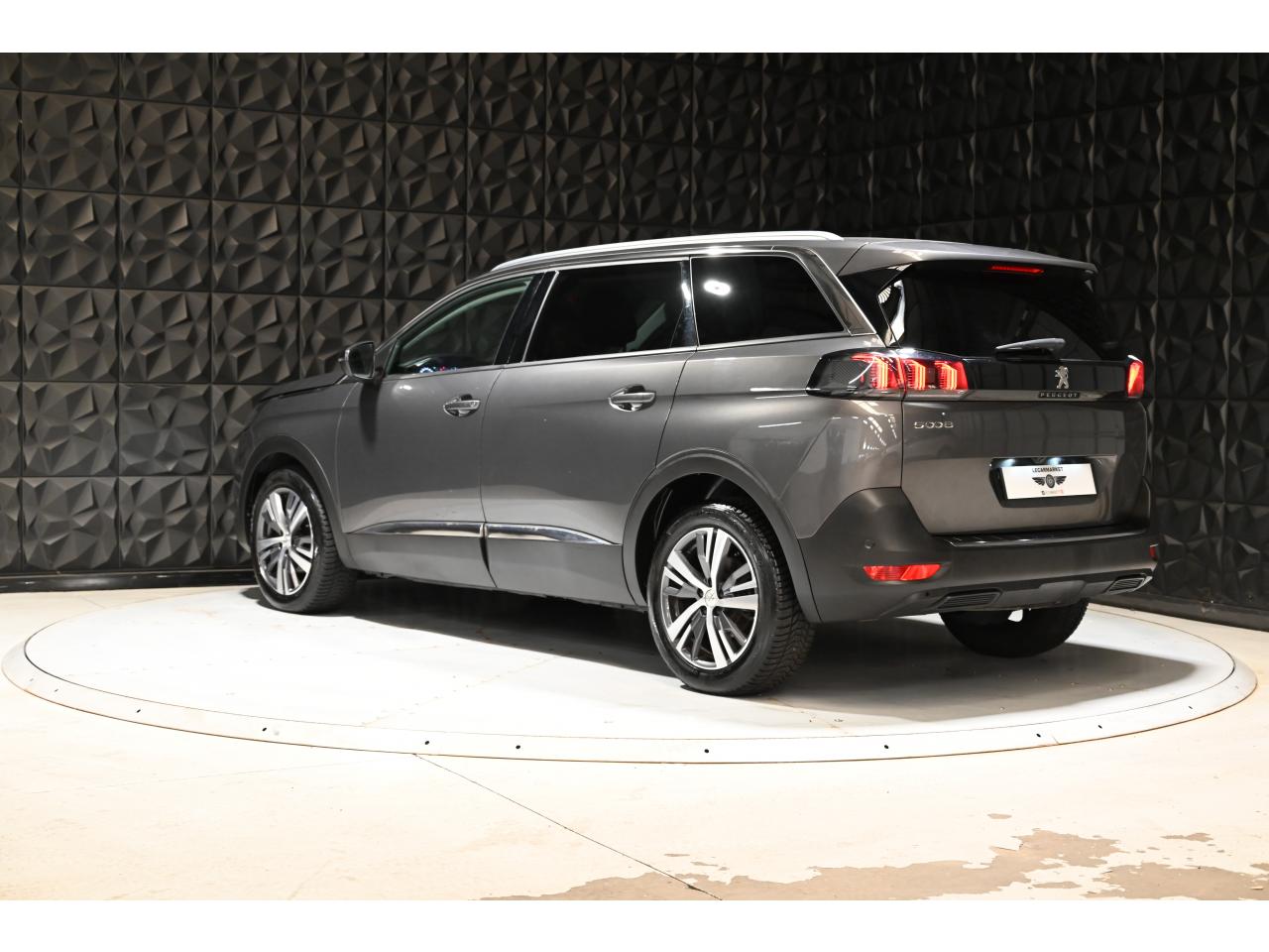 PEUGEOT 5008 1.2i PureTech 12V S&S - 130  II 2017 Allure Pack PHASE 2 — photo 4