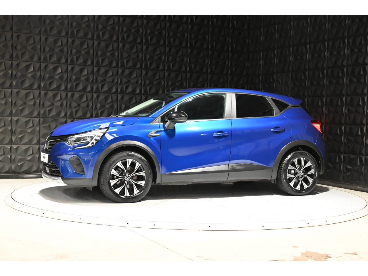 RENAULT CAPTUR 1.6 E-Tech Hybride - 145 - BVA multi-modes  II Evolution PHASE 1 — photo 3