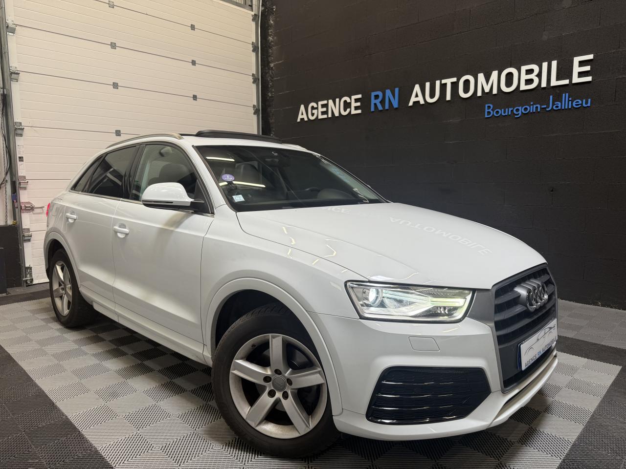 AUDI Q3