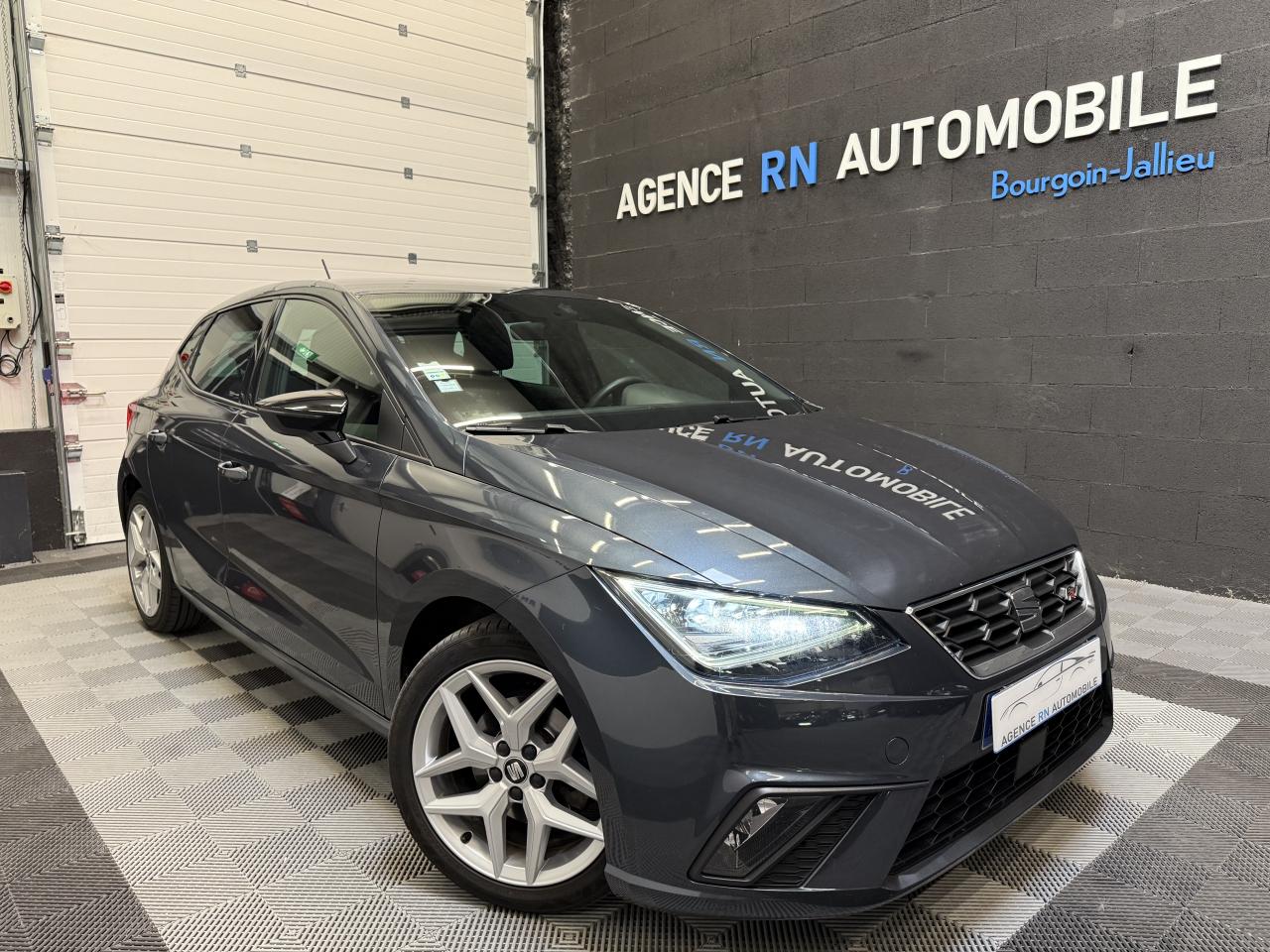 SEAT IBIZA