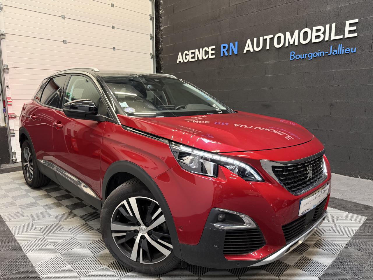 PEUGEOT 3008