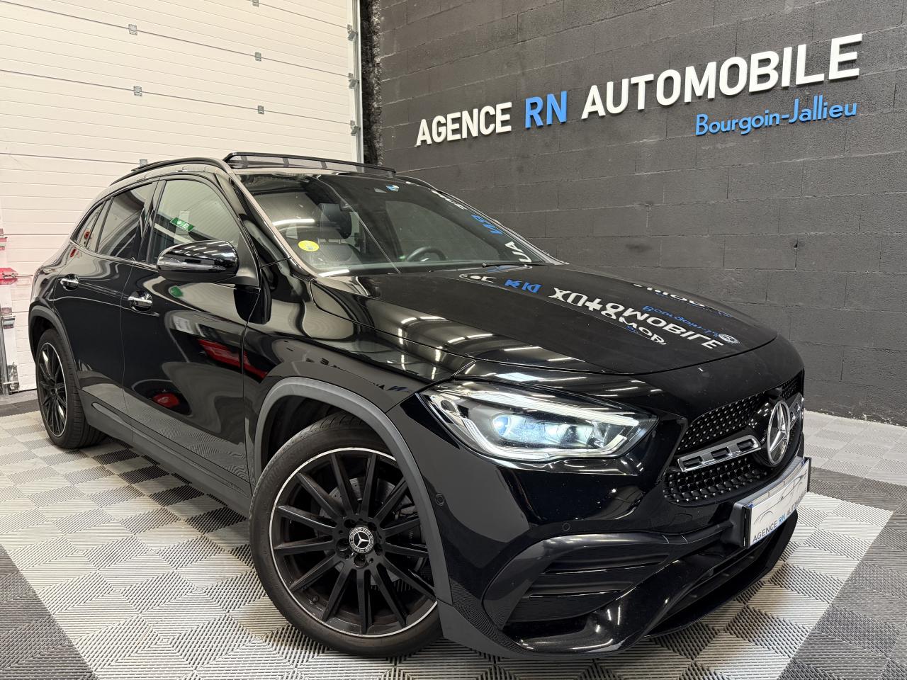 MERCEDES GLA
