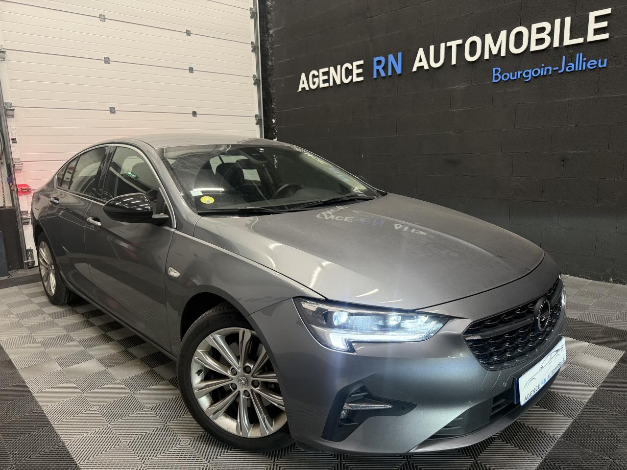 OPEL INSIGNIA