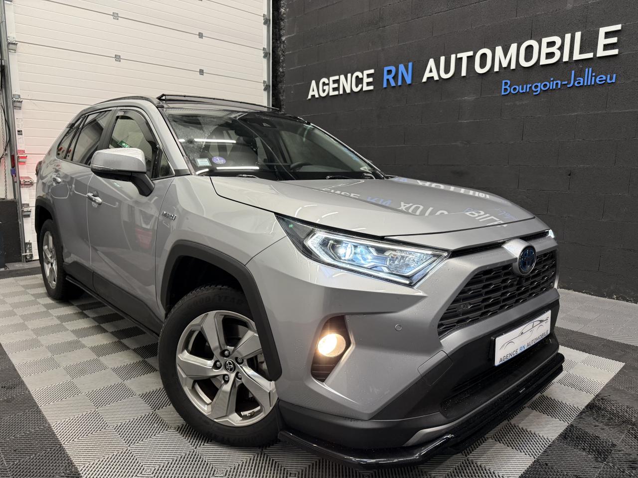 TOYOTA RAV 4