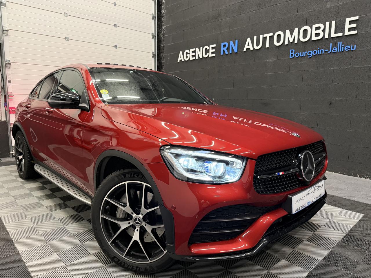 MERCEDES GLC