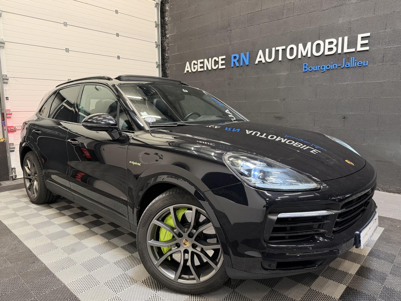 PORSCHE CAYENNE
