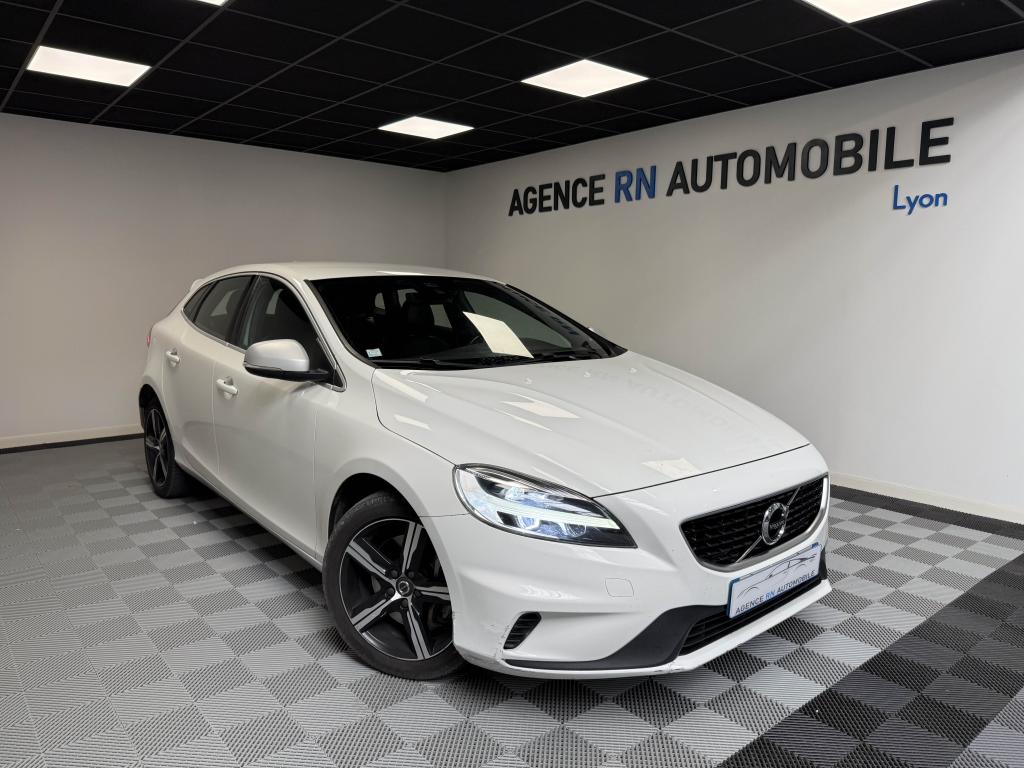 VOLVO V40 D3 150 ch  R-Design Geartronic