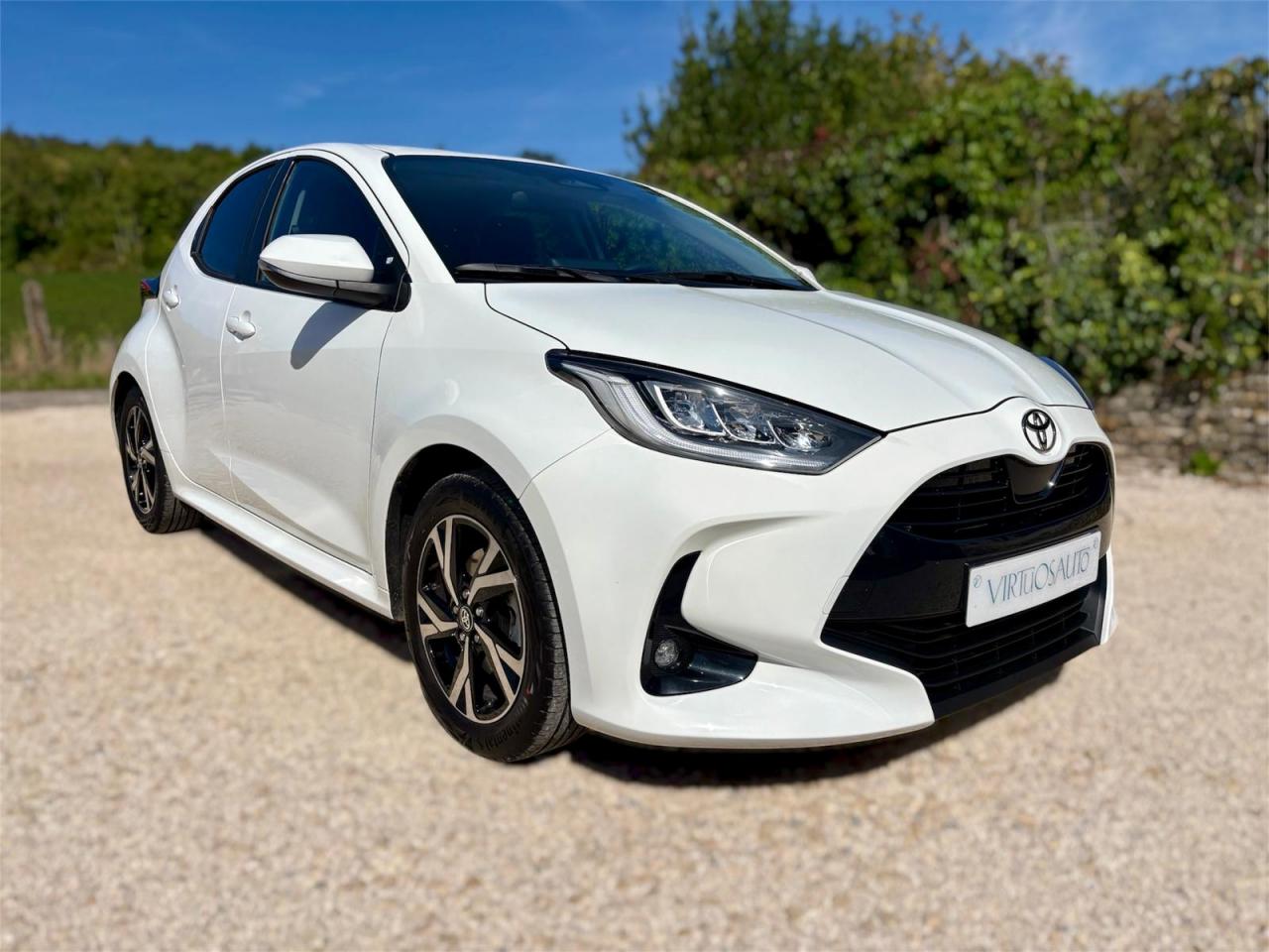 TOYOTA YARIS Hybrid 116h - BV e-CVT IV Design