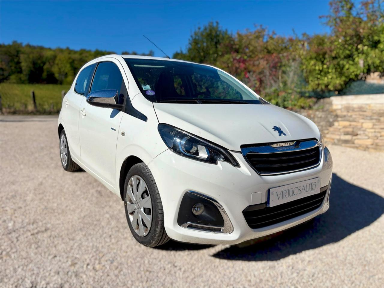 PEUGEOT 108