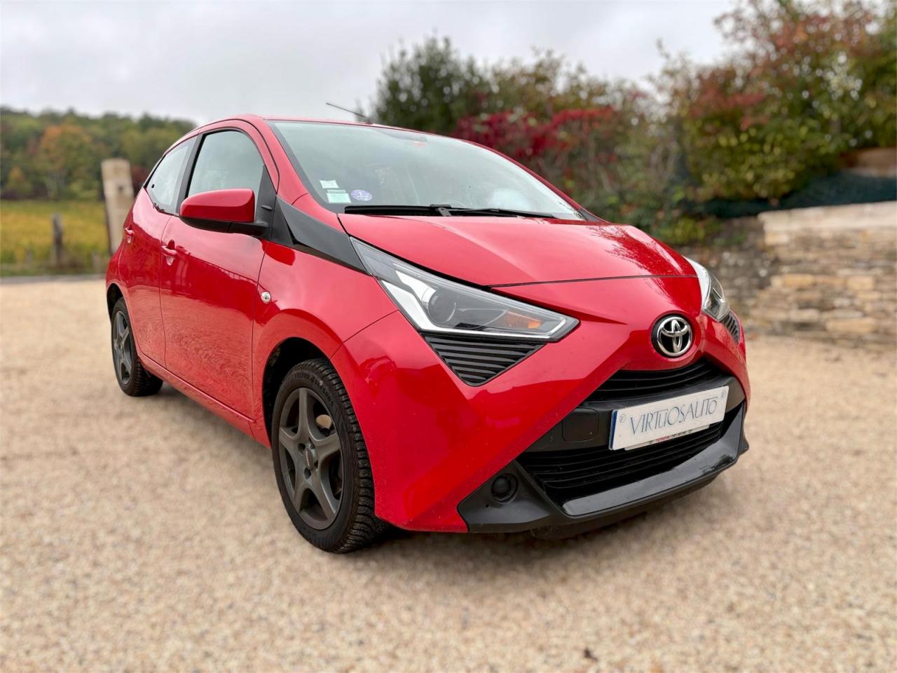 TOYOTA AYGO 1.0 VVT-i - BV x-shift x-play