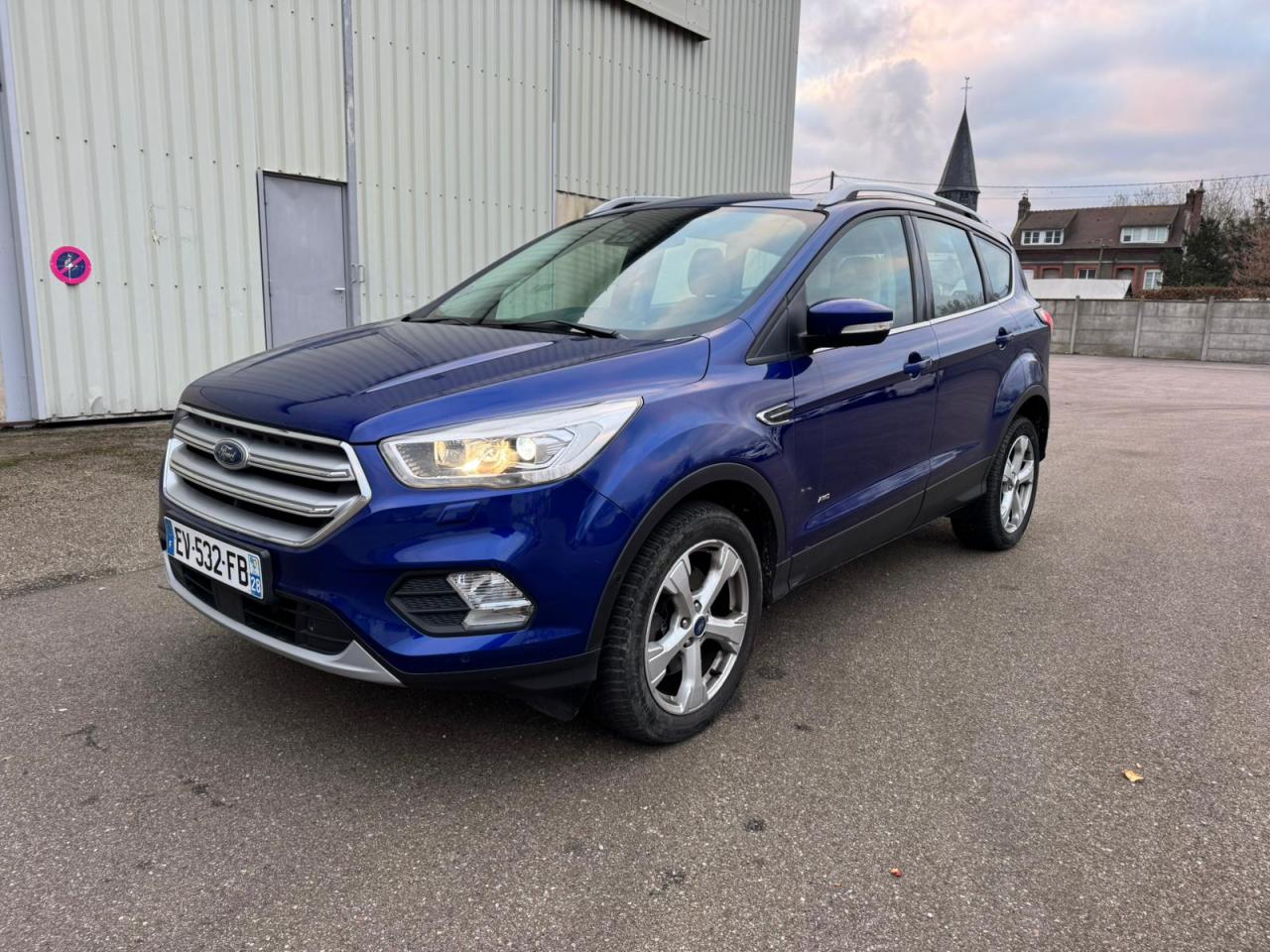 FORD KUGA