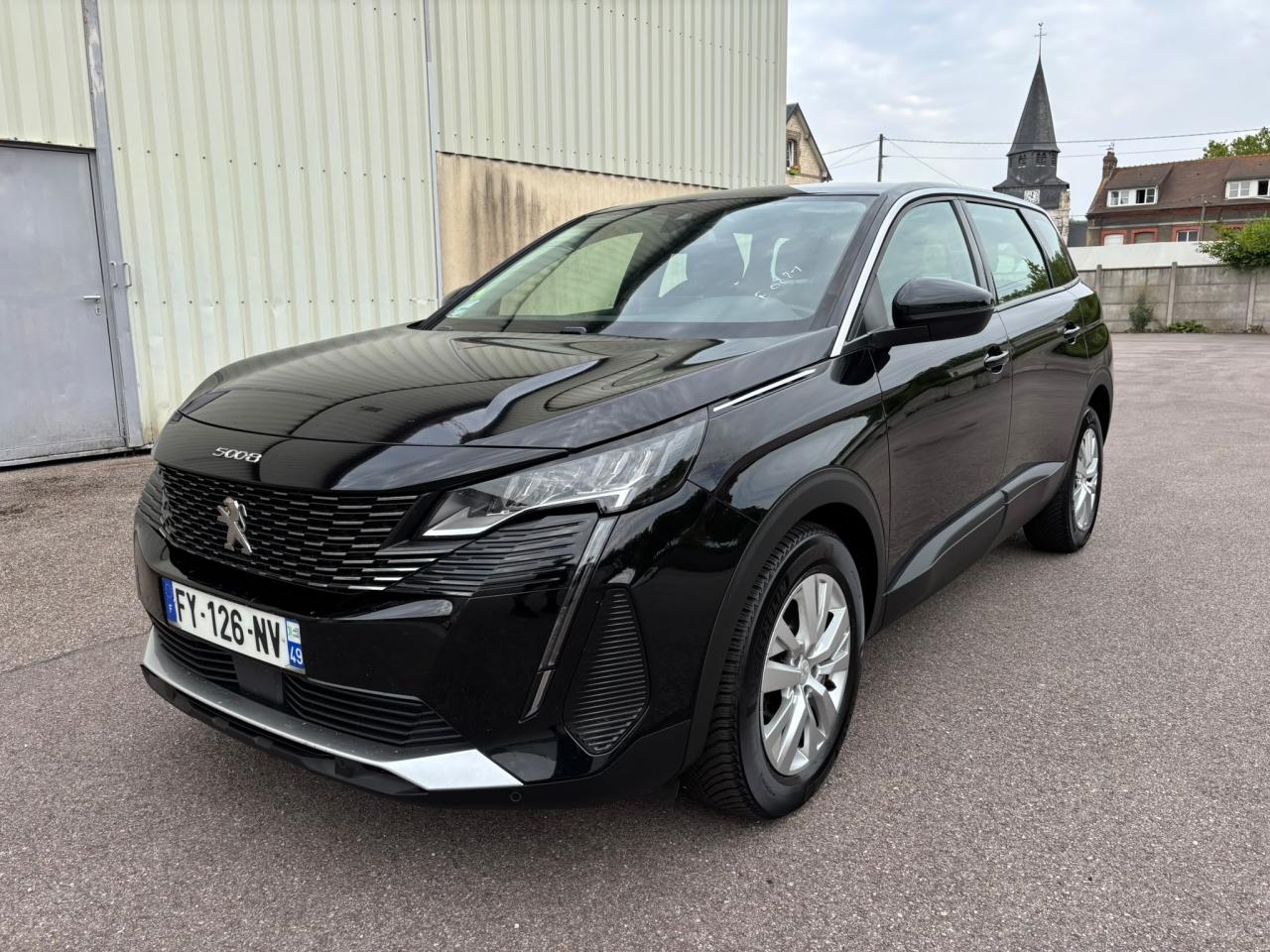 PEUGEOT 5008