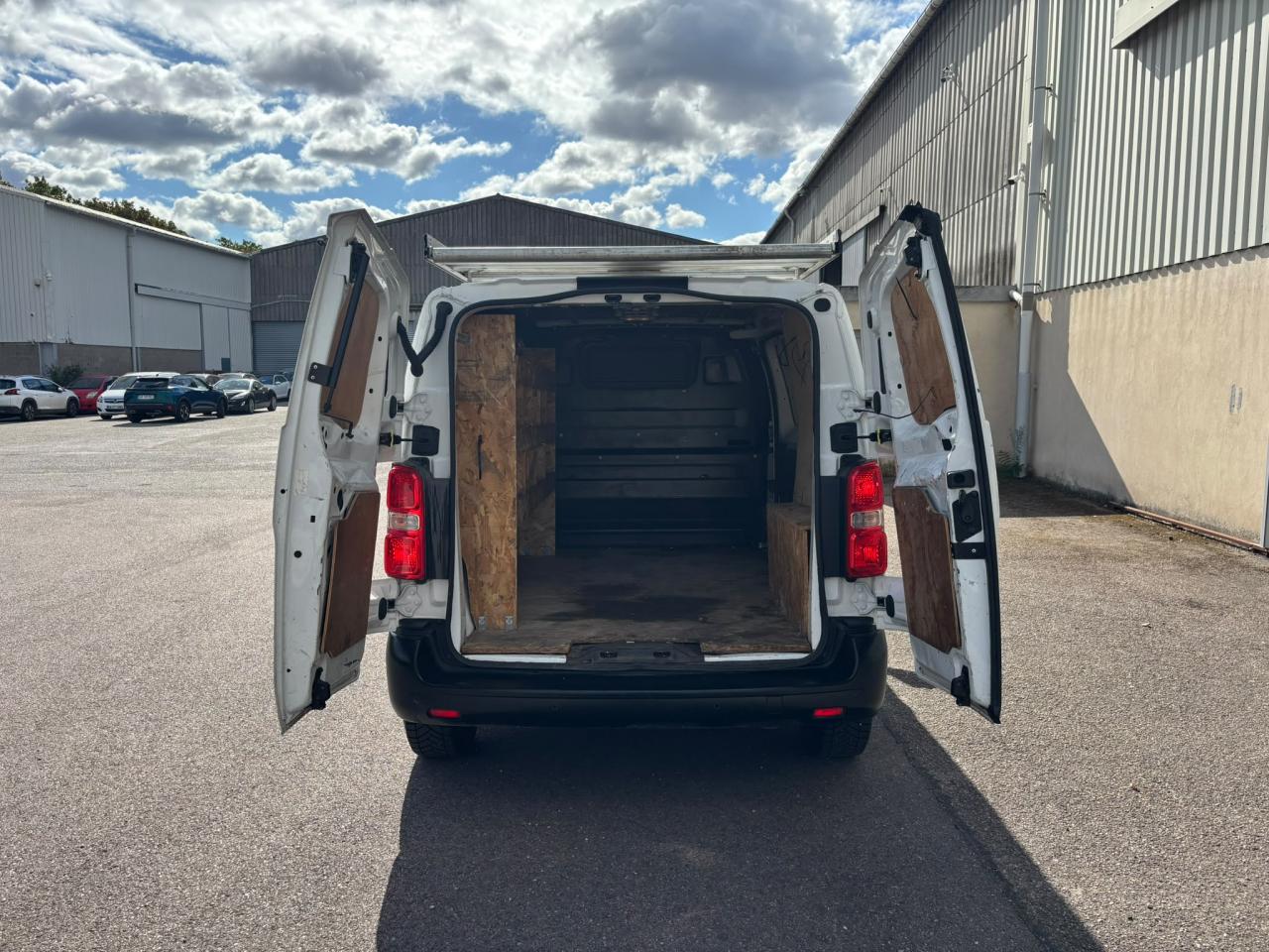 Thumbnail 18