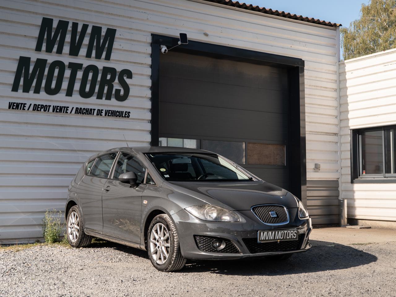 SEAT LEON
