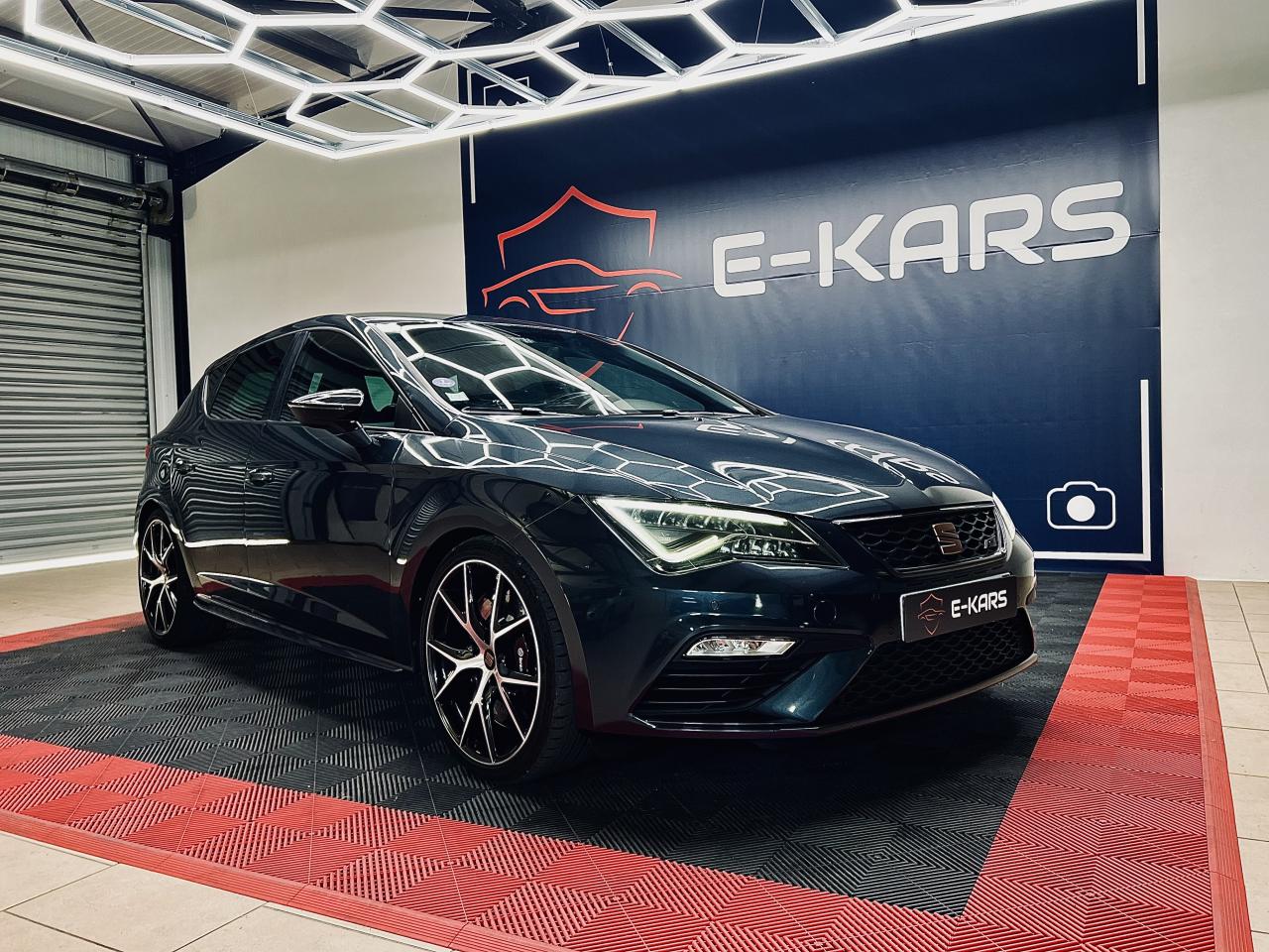 SEAT LEON