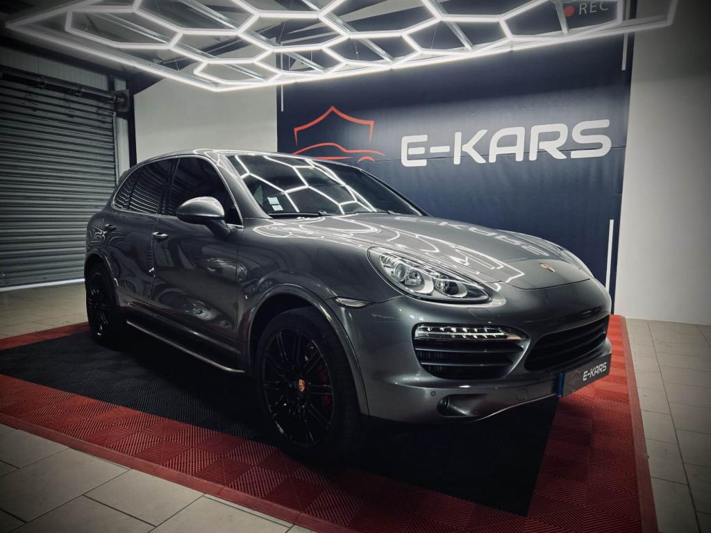 PORSCHE CAYENNE