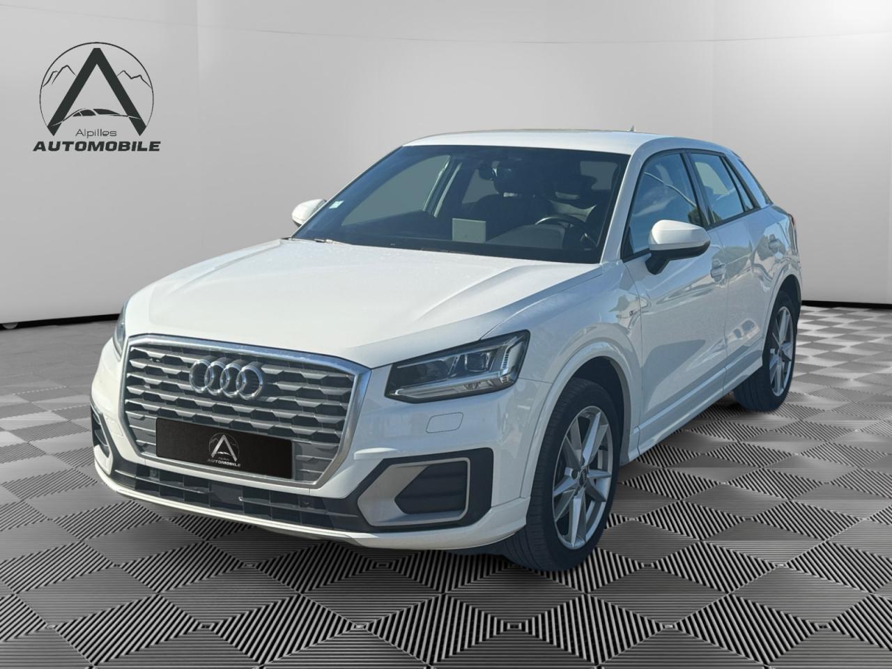 AUDI Q2