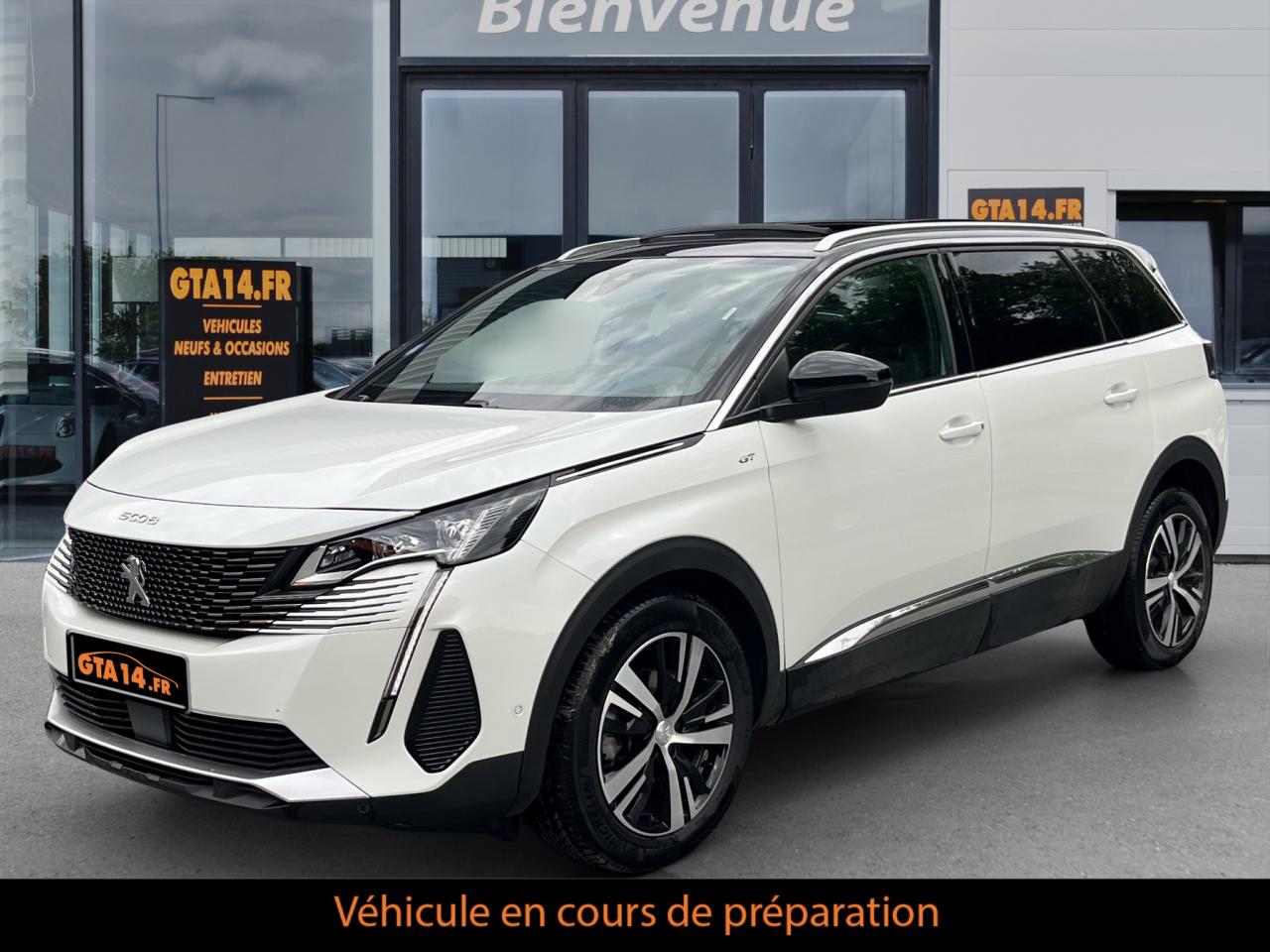 PEUGEOT 5008