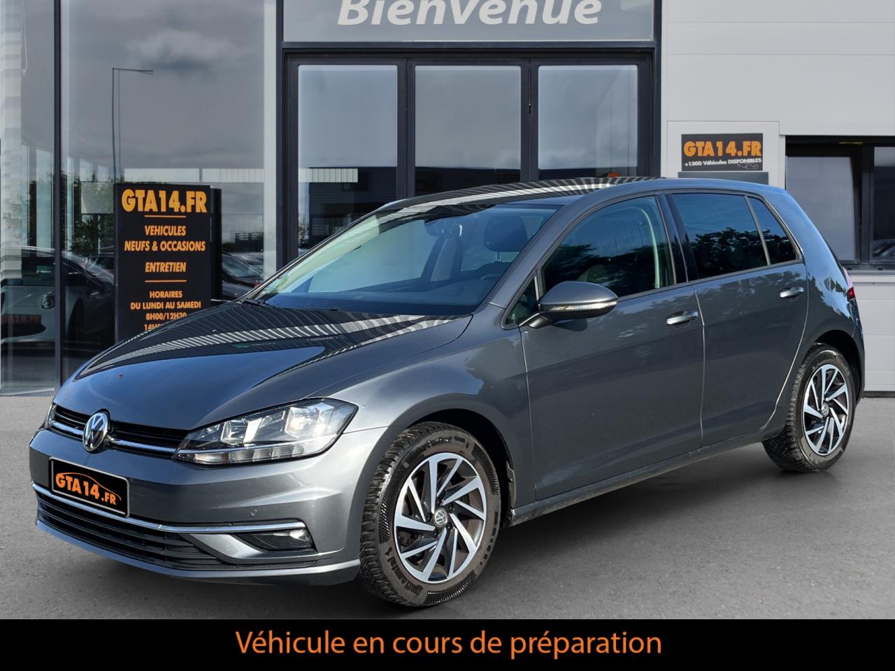 VOLKSWAGEN GOLF