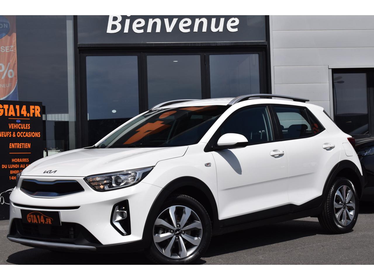 KIA STONIC