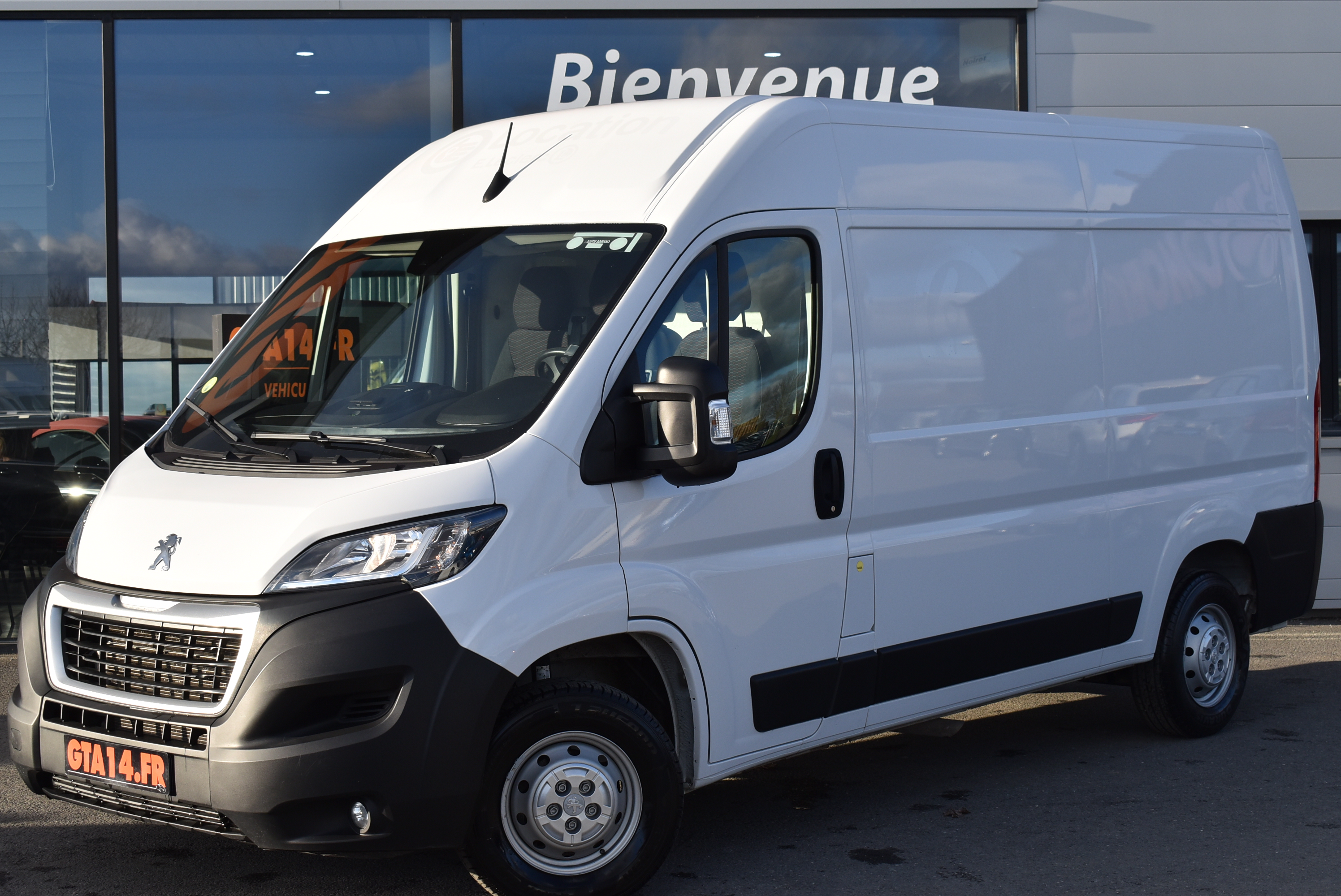 PEUGEOT BOXER FOURGON BOXER TOLE 333 L2H2 BLUEHDI 140 S&S ASPHALT