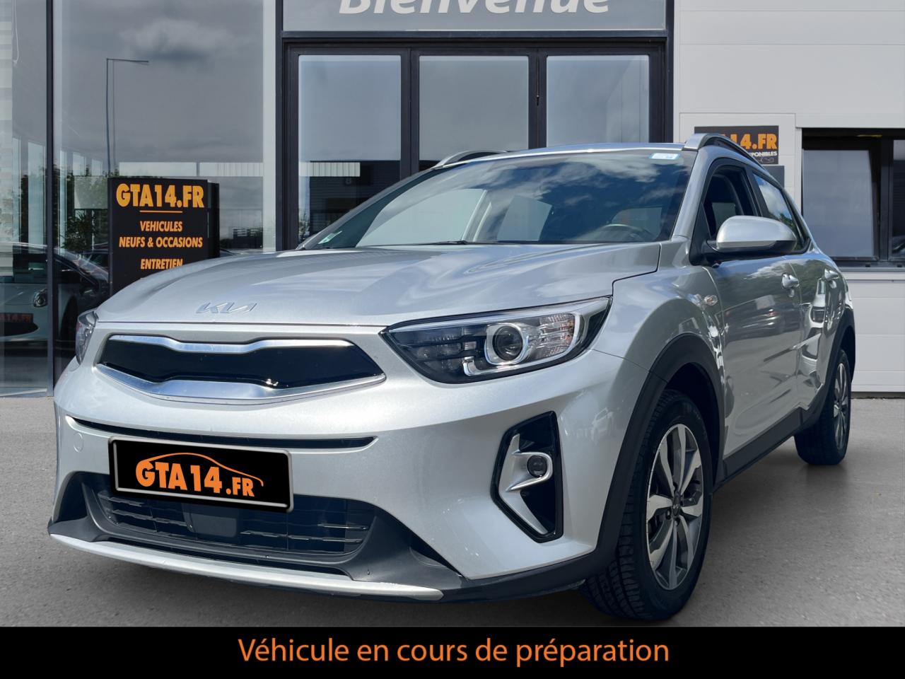 KIA STONIC