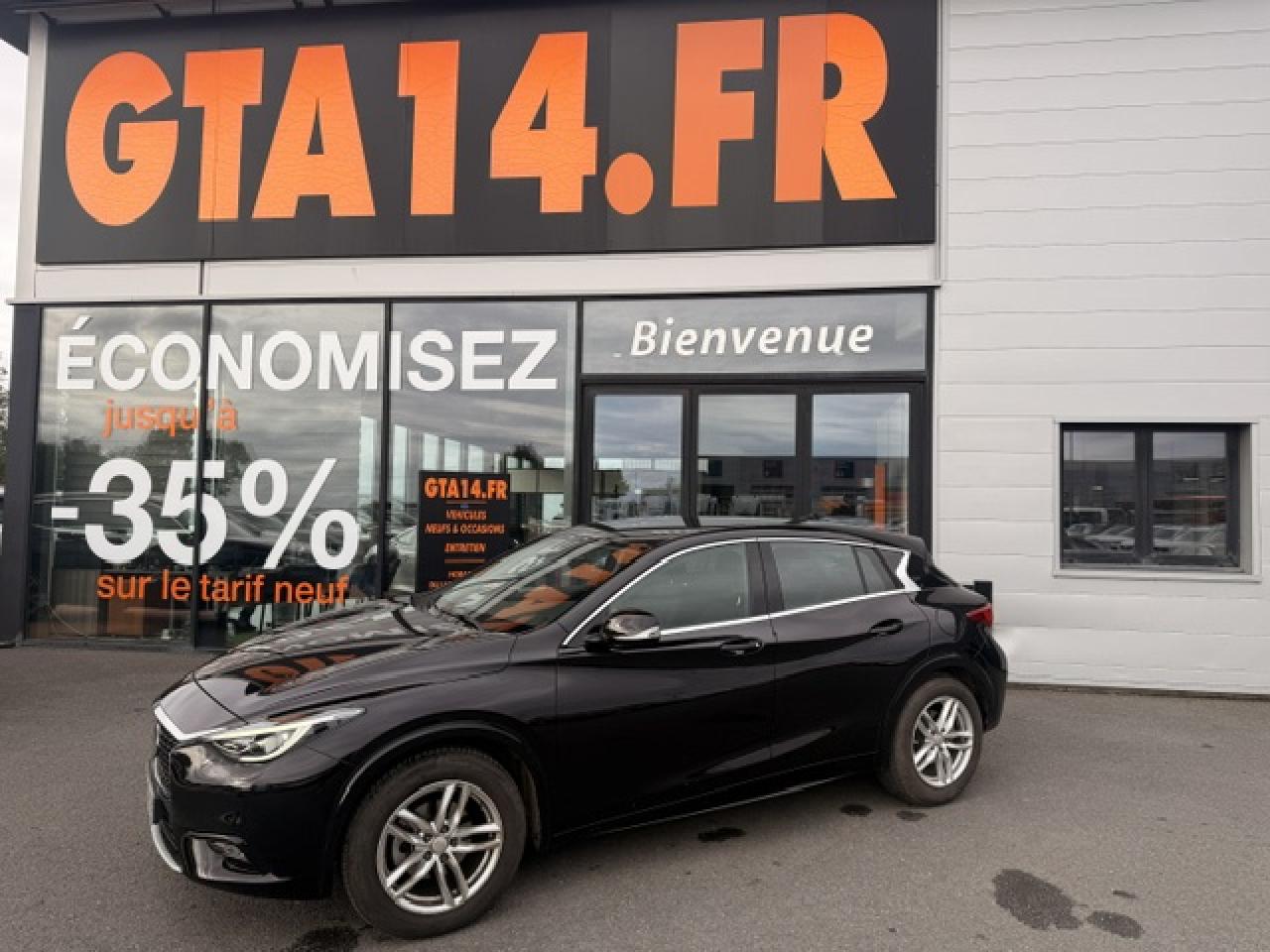 INFINITI Q30