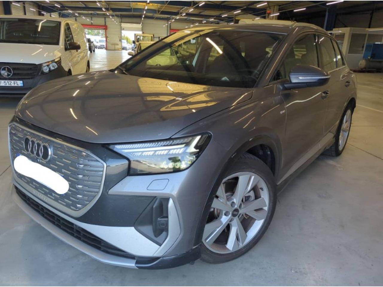 AUDI Q4 E-TRON