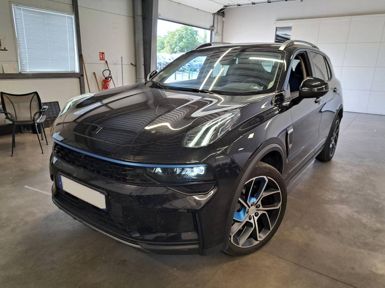 LYNK & CO 01