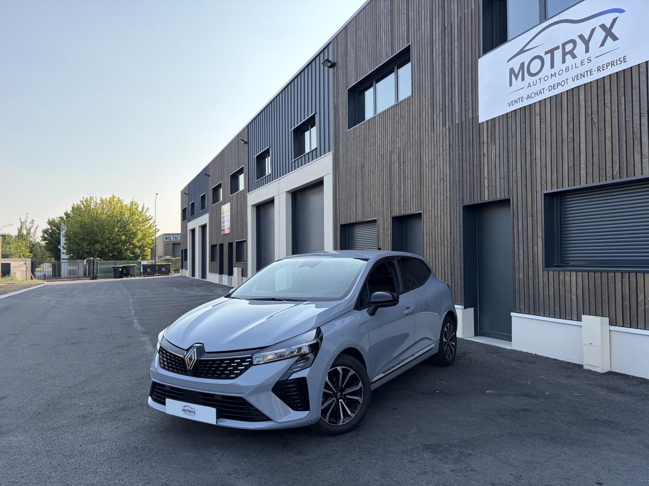 RENAULT CLIO