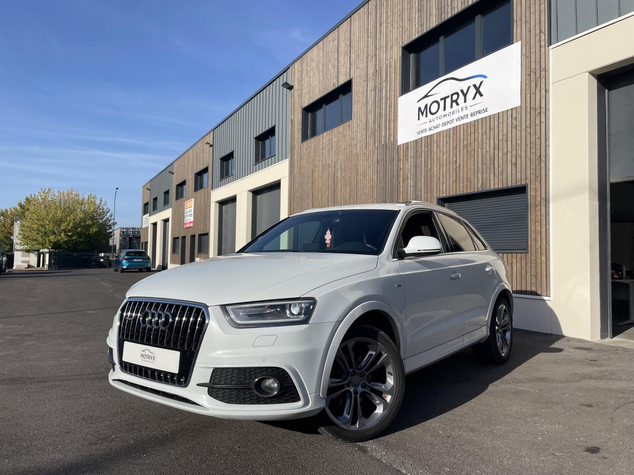 AUDI Q3
