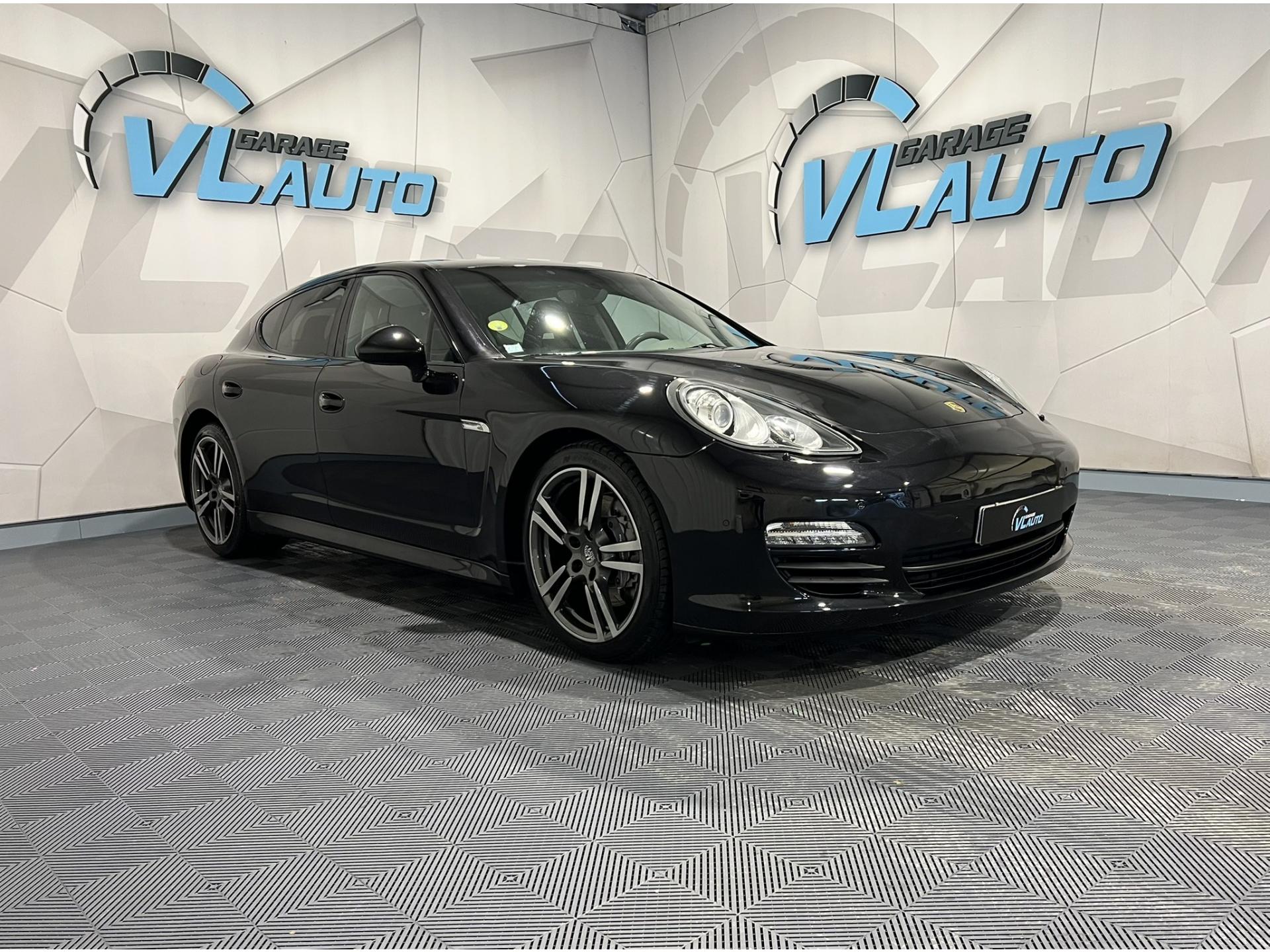 PORSCHE PANAMERA